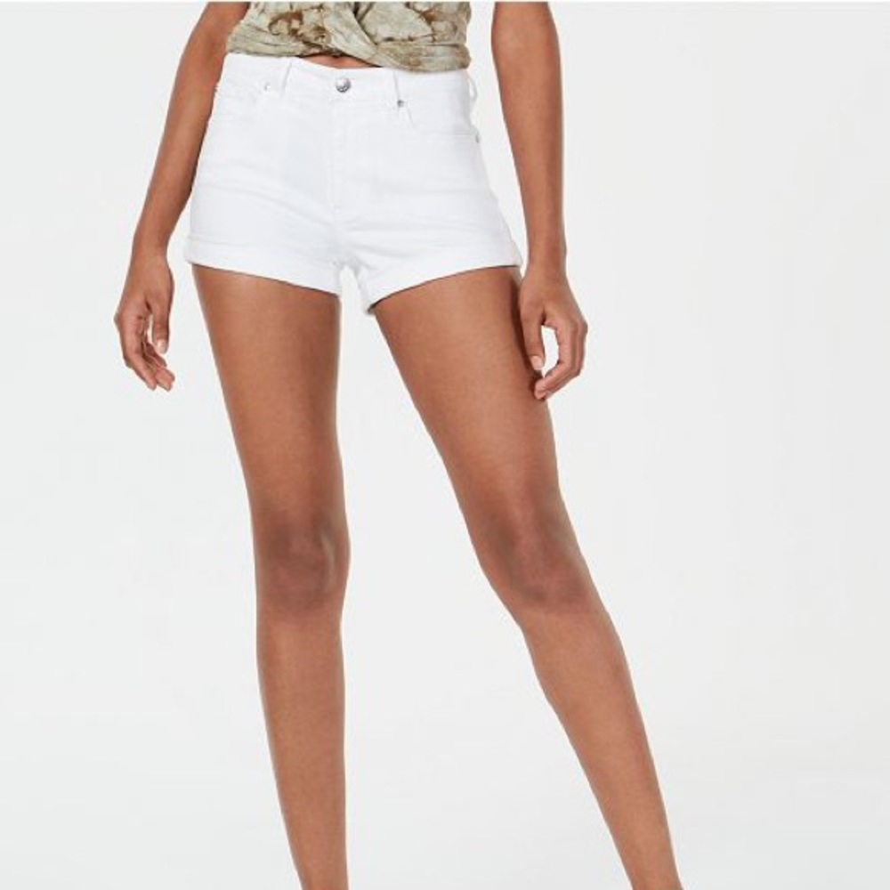 Celebrity pink jeans shorts